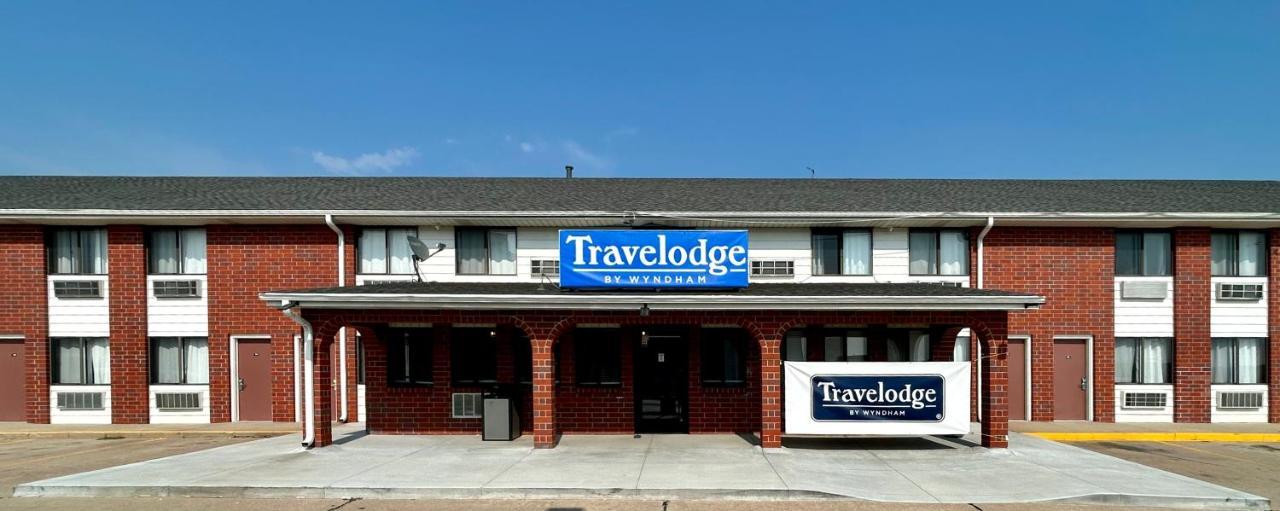 Travelodge South Lincoln Exterior photo